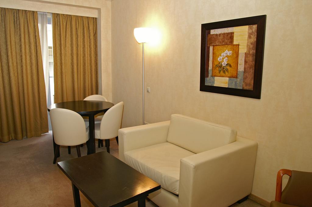 Hotel Lozenge Aten Rum bild