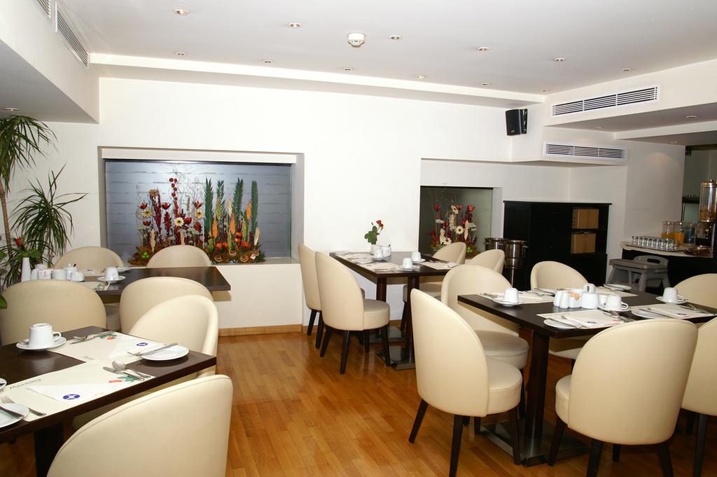 Hotel Lozenge Aten Restaurang bild
